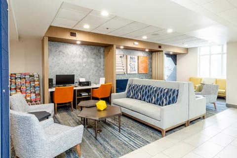 Holiday Inn Express Hotel & Suites Charleston-Ashley Phosphate By IHG Hotel in Goose Creek
