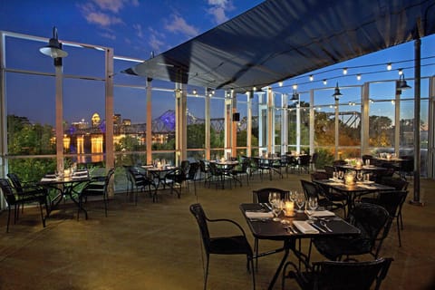 Sheraton Louisville Riverside Hotel Hotel in Clarksville