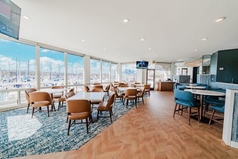 Bay Club Hotel and Marina Hotel in Point Loma