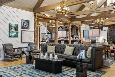 Outbound Mammoth Resort in Mammoth Lakes