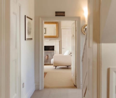 The Woodbridge Waterfront Rooms Hotel in New Norfolk