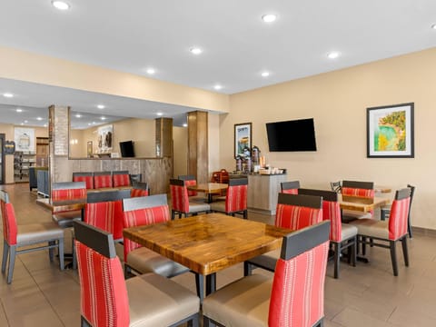 Comfort Inn & Suites Munising-Lakefront Hotel in Munising