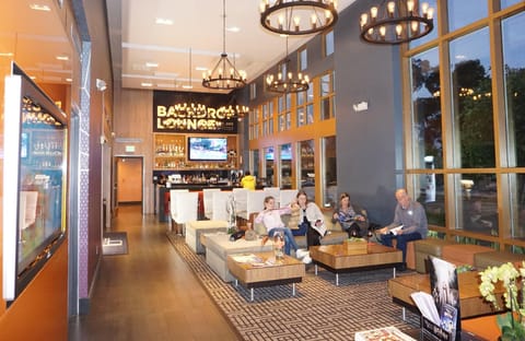 Bar/lounge