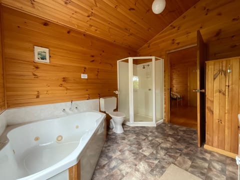 Silver Ridge Retreat Lodge in Tasmania