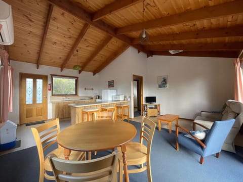 Silver Ridge Retreat Lodge in Tasmania