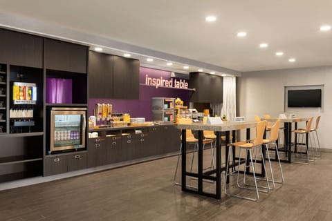 Home2 Suites by Hilton Menomonee Falls Milwaukee Hotel in Menomonee Falls