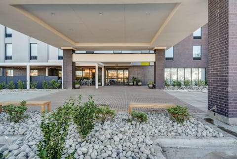 Home2 Suites by Hilton Irving/DFW Airport North Hotel in Irving