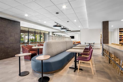 Home2 Suites by Hilton Irving/DFW Airport North Hotel in Irving