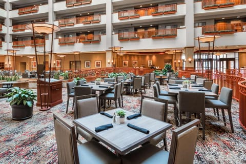 Embassy Suites by Hilton St. Louis St. Charles Hotel in Saint Charles