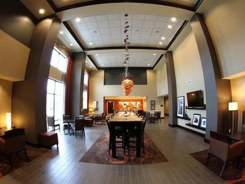 Hampton Inn & Suites Grand Forks Hotel in Grand Forks