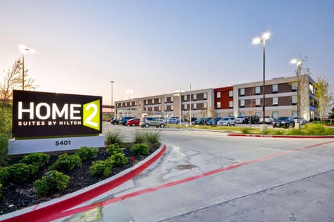 Home2 Suites by Hilton Fort Worth Southwest Cityview Hotel in Fort Worth