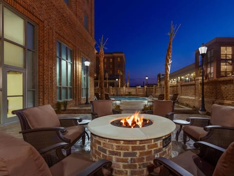 Embassy Suites by Hilton Savannah Historic District Hotel in Savannah