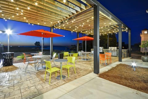 Home2 Suites by Hilton Decatur Ingalls Harbor Hotel in Decatur