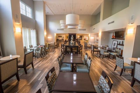 Hampton Inn & Suites Berkshires-Lenox Hotel in Lenox