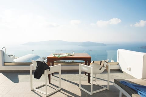 Remezzo Villas Hotel in Imerovigli