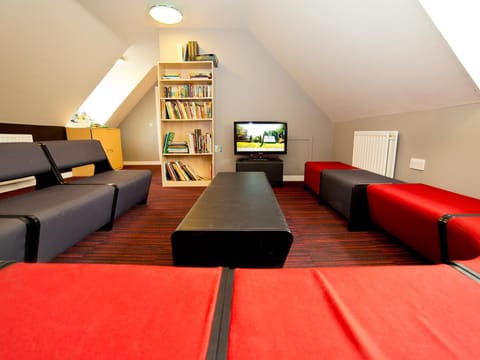 Shared lounge/TV area