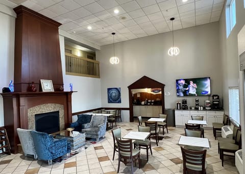 Baymont by Wyndham Litchfield Hotel in Illinois