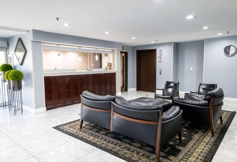 Baymont by Wyndham College Park Atlanta Airport South Hotel in College Park