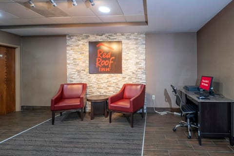 Red Roof Inn Prattville Hotel in Millbrook