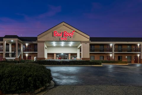 Red Roof Inn Prattville Hotel in Millbrook
