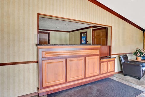 Inn Madison Heights, MI Resort in Madison Heights