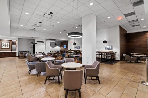 Hyatt Place Chicago Ohare Airport Hotel in Rosemont