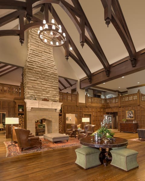 Shared lounge/TV area