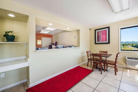 Econo Lodge Waynesville Hotel in Waynesville