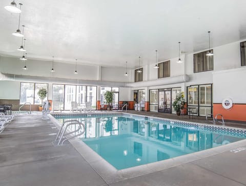 Comfort Suites Ogden Conference Center Hotel in Ogden