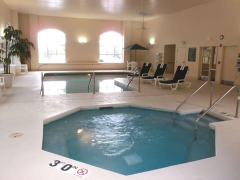 La Quinta Inn & Suites by Wyndham Milwaukee SW New Berlin Hotel in New Berlin