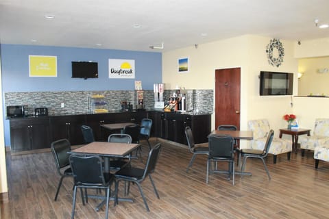 Days Inn by Wyndham Walcott Davenport Hotel in Iowa