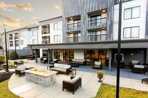 Courtyard by Marriott Bowling Green Convention Center Hotel in Bowling Green