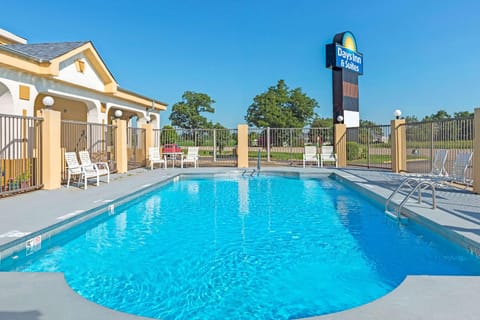 Days Inn & Suites by Wyndham Osceola AR Hotel in Tennessee