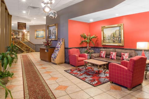 Miami Suites Hotel Resort in Toledo