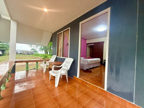 Lanta Palm Beach Resort Hotel in Sala Dan