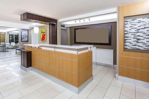 Super 8 By Wyndham Dalton/Convention Center Area Hotel in Dalton