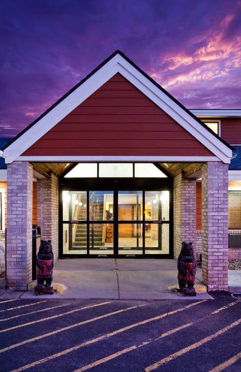 AmericInn by Wyndham Ironwood Hotel in Ironwood