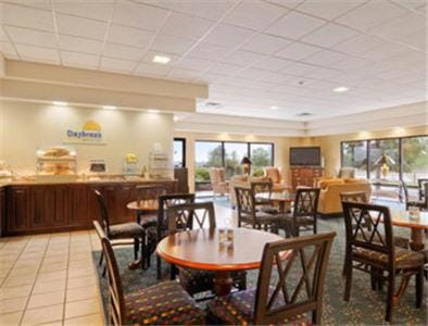 Days Inn by Wyndham Metter Hotel in South Carolina