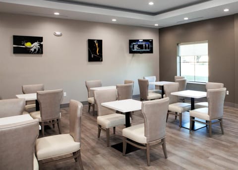 Days Inn & Suites by Wyndham Houston NW Cypress Hotel in Cypress