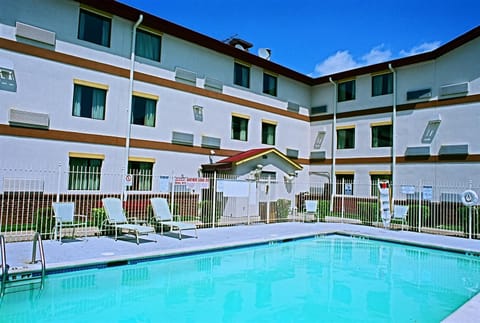 Americas Best Value Inn St. Louis South Hotel in Ozark Mountains