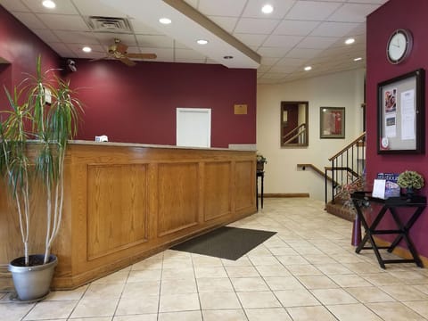 Americas Best Value Inn St. Louis South Hotel in Ozark Mountains
