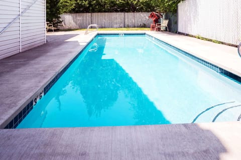 Howard Johnson by Wyndham Spokane North Hotel in Spokane