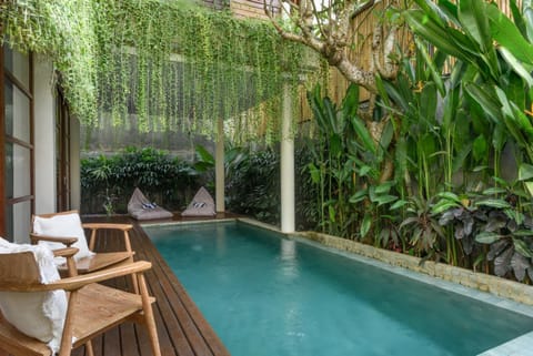 Anandathu Villas - Tropical Pool Villa in Canggu Resort in North Kuta