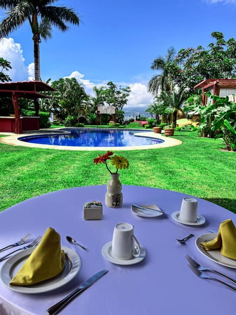 El Chante Spa Hotel Hotel in Chapala