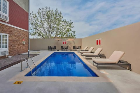 Extended Suites Querétaro Juriquilla Hotel in State of Querétaro