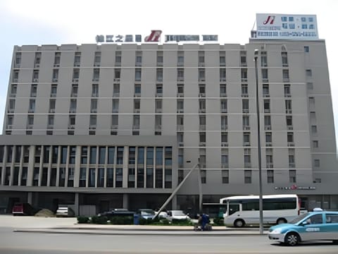 Jinjiang Inn Tianjin Hongqiao West Station Hotel in Tianjin
