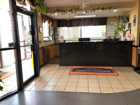 Howard Johnson by Wyndham Perry GA Hotel in Perry