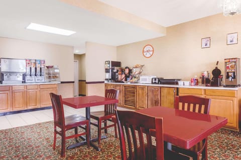 Howard Johnson by Wyndham Perry GA Hotel in Perry