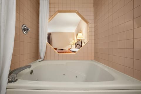 Super 8 By Wyndham Evansville North Hotel in Indiana