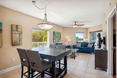 CRYSTAL PALMS BEACH RESORT Hotel in Treasure Island